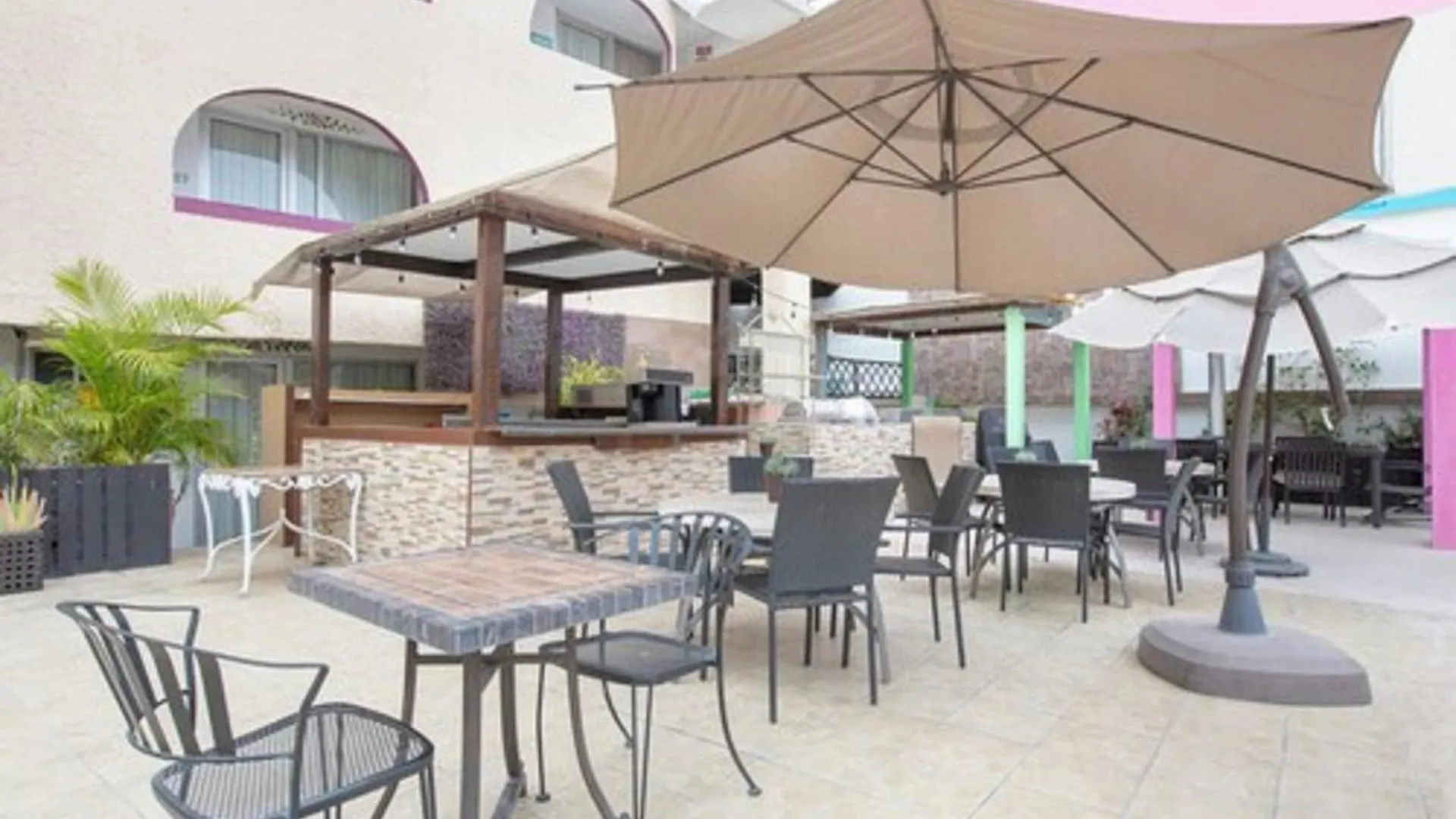 Capital O Hotel Dos Mares, Cabo San Lucas Mexico