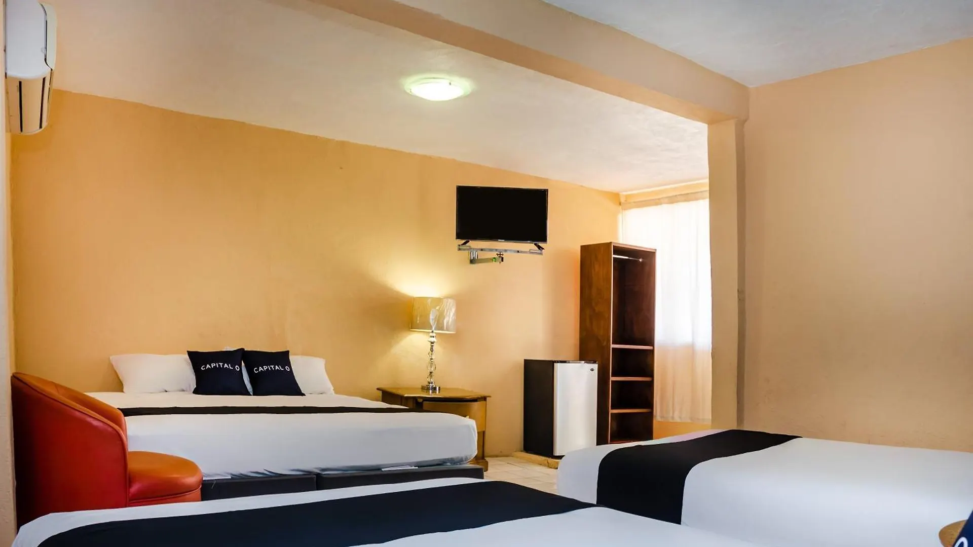 Capital O Hotel Dos Mares, Cabo San Lucas