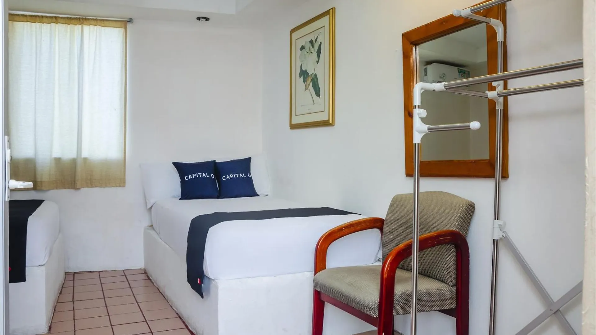 Capital O Hotel Dos Mares, Cabo San Lucas