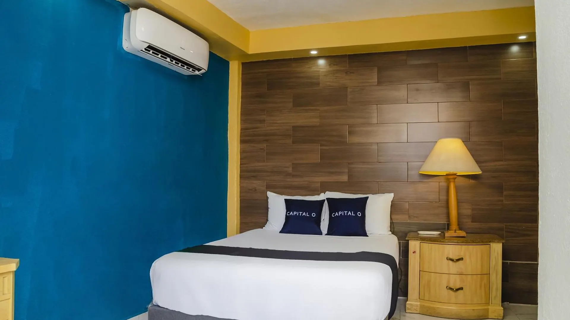 Capital O Hotel Dos Mares, Cabo San Lucas