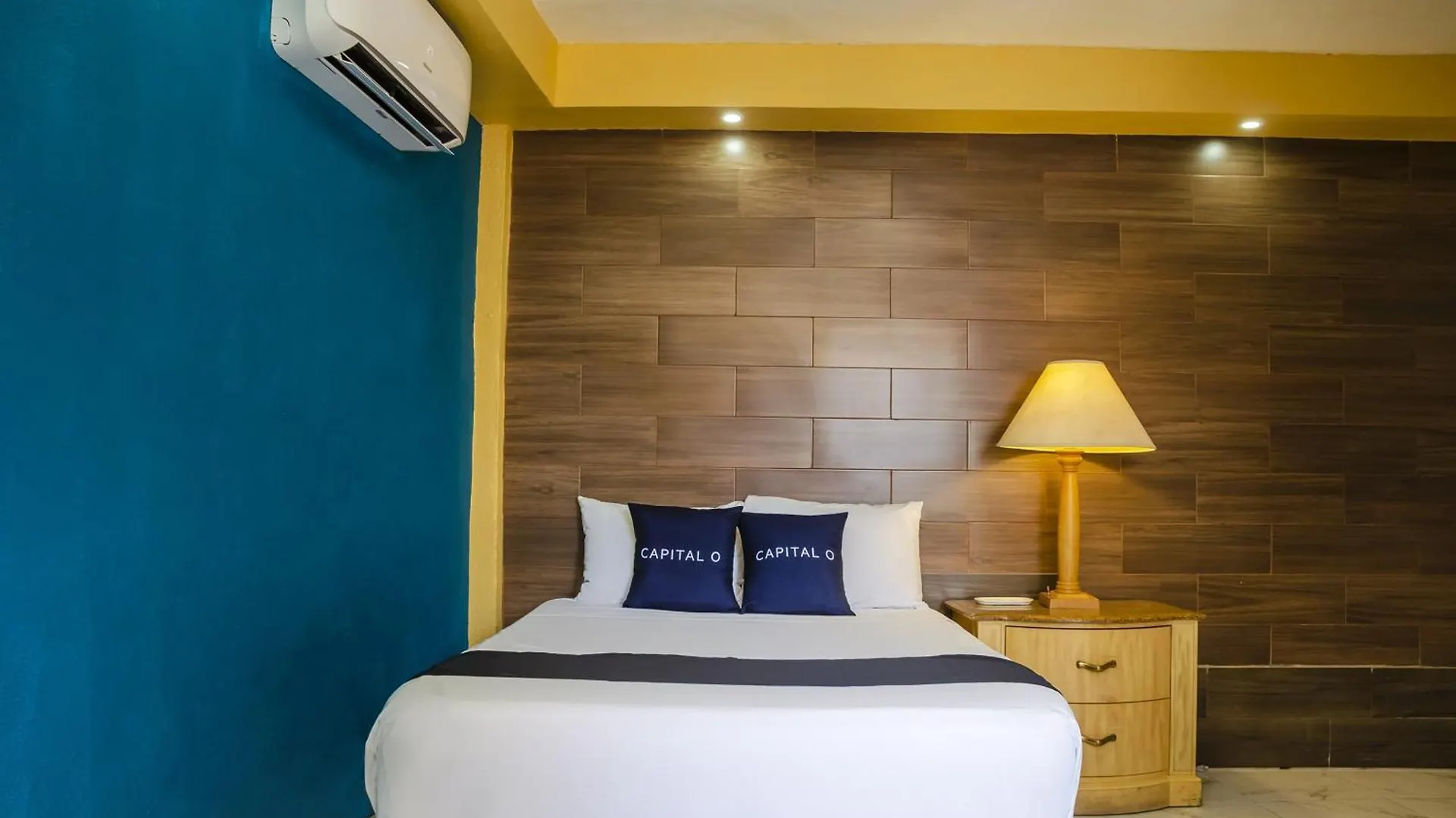 Capital O Hotel Dos Mares, Cabo San Lucas